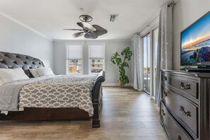 3 slaapkamers, een strijkplank/strijkijzer, gratis wifi
