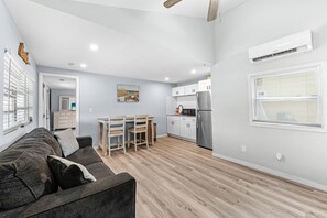 Smart-tv, een filmbibliotheek en een stereo