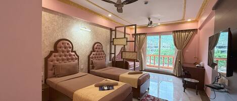 Business Suite Room | Bed sheets, wheelchair access