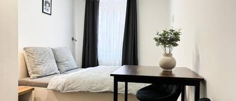 1 室のベッドルーム、WiFi (無料)