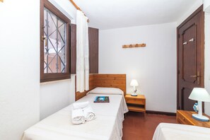 2 soverom, wi-fi (mot et tillegg) og sengetøy