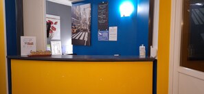 Interior - Hôtel Le Saint Quentin (Saint-Quentin)