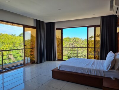 5 Bedroom Luxury Villa In Diani