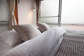 2 bedrooms, WiFi, bed sheets - Saku Indipendent House in Jujo, Tokyo (Kita City)