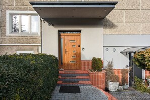 Exterior - Apartment in Quiet Area by Renters (Gdynia)