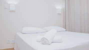 Rom – standard | Skrivebord, wi-fi (inkludert) og sengetøy