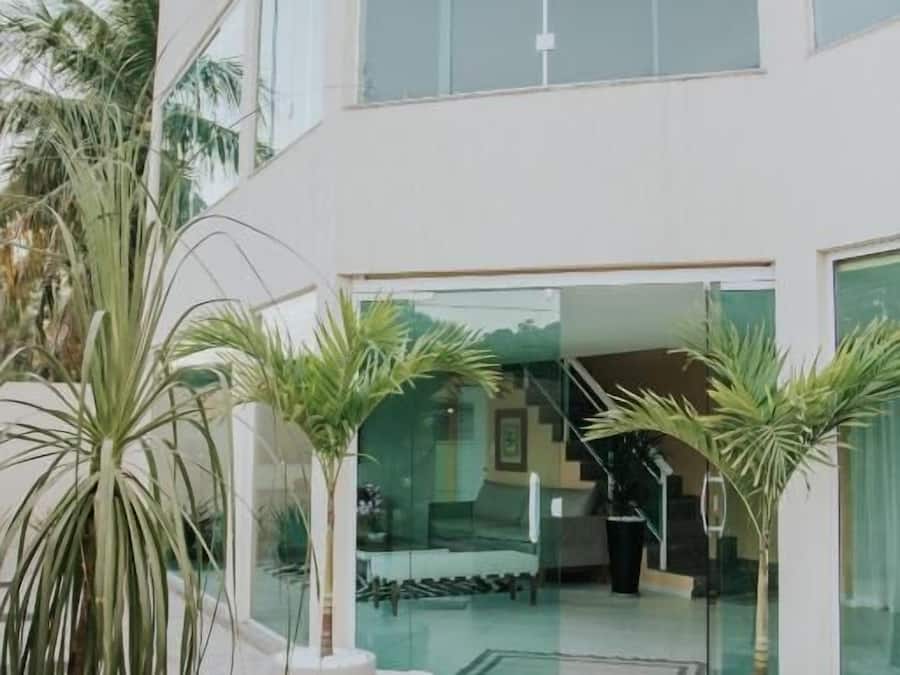 Mặt tiền nơi lưu trú