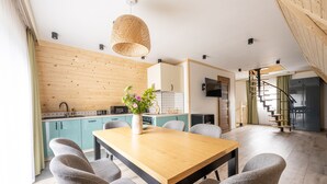 ห้องสวีท | 1 ห้องนอน, เตารีด/โต๊ะรีดผ้า, Wi-Fi ฟรี, ผ้าปูที่นอน