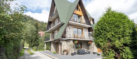 Fachada da propriedade