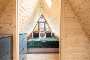 Suite | 1 bedroom, iron/ironing board, free WiFi, bed sheets