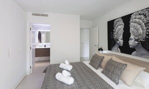 4 Schlafzimmer, Bügeleisen/Bügelbrett, kostenloses WLAN, Bettwäsche