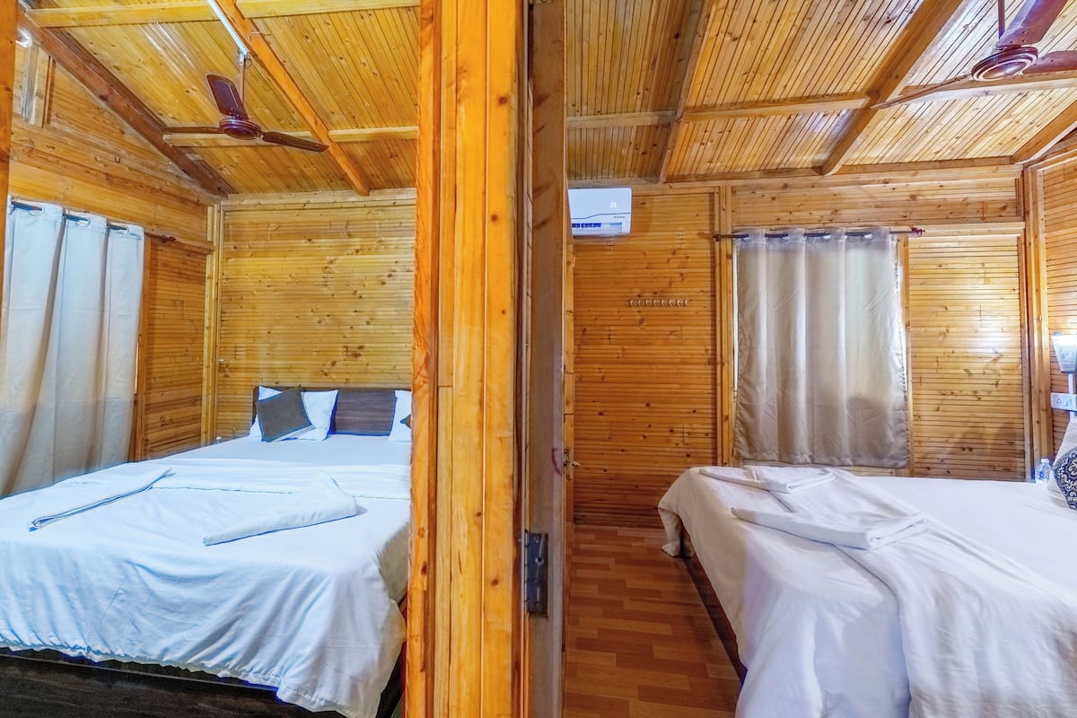 Family Room | Free WiFi, bed sheets