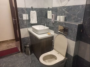 Chambre Double Premium | Salle de bain