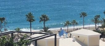 Above Burriana Beach Three bedrooms two full bath Seaview Private parking 