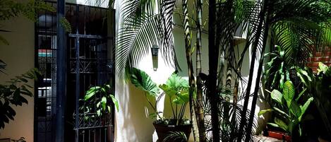 Apartment, 2 Bedrooms, Patio | Exterior detail