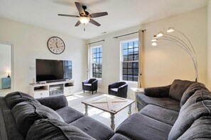 TV - Beautifully Furnished Condo in Villages of Five Points (Lewes)