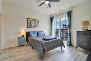 2 bedrooms, free WiFi - Beautifully Furnished Condo in Villages of Five Points (Lewes)