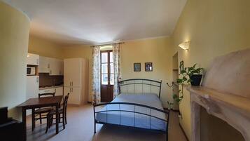 1 Schlafzimmer, Zimmersafe, kostenloses WLAN, BettwÀsche
