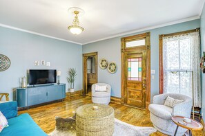 House (3 Bedrooms) | Interior - Granbury Home w/ Fire Pit, Walk to The Square! (Granbury)