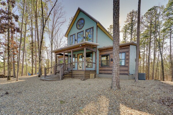 Carson Creek Cabin W/ Hot Tub & Game Loft! - Oklahoma