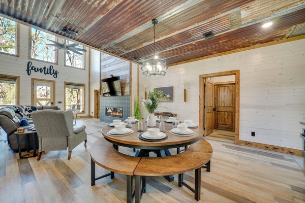 House (2 Bedrooms) | Interior