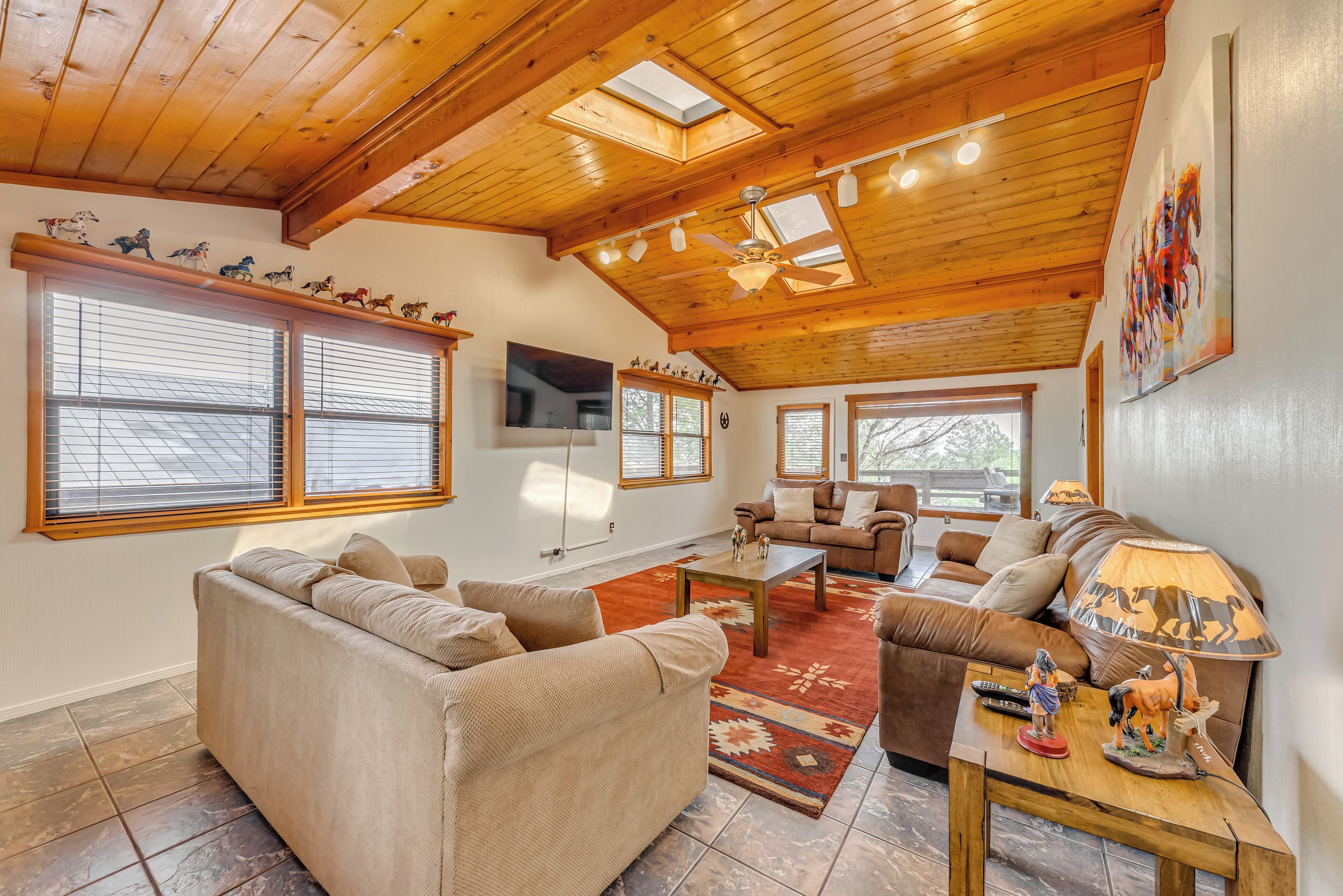 House (2 Bedrooms) | Interior