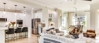 Port St Lucie Home w/ Lanai ~ 4 Mi to Downtown