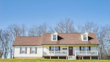 House (3 Bedrooms) | Front of property