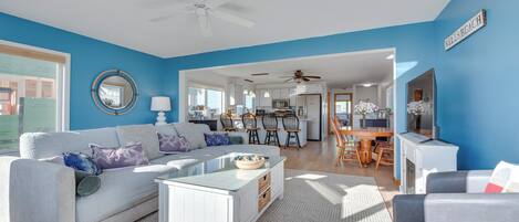 House (4 Bedrooms) | Interior