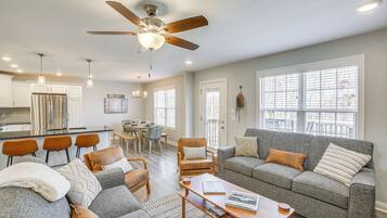 House (4 Bedrooms) | Interior