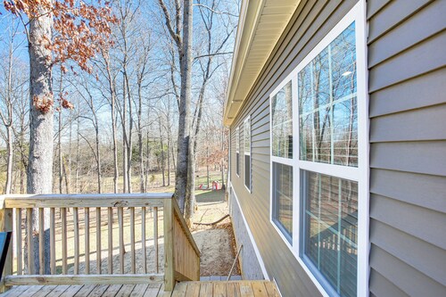 Lovely Scottsville Home, Minutes to Bowling Green