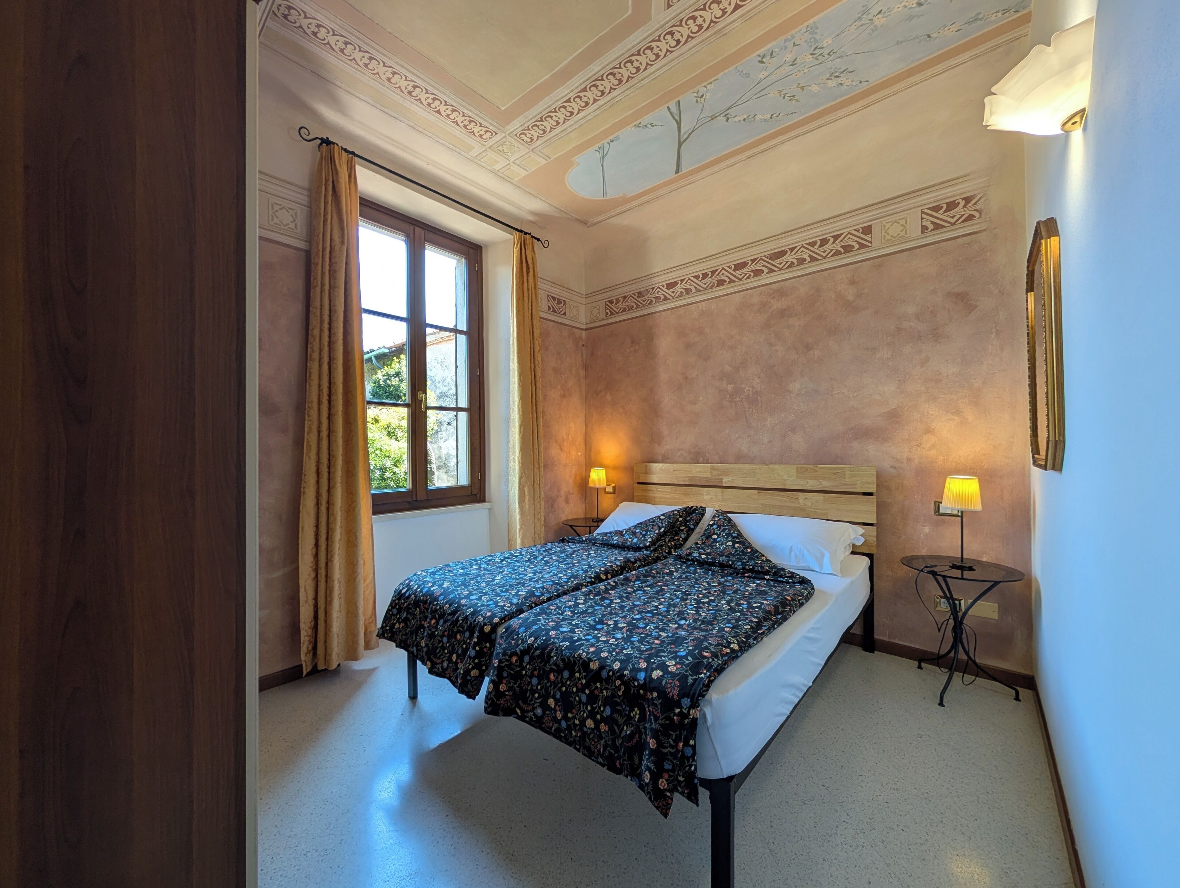 2 Schlafzimmer, Zimmersafe, kostenloses WLAN, Bettwäsche