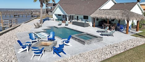 House, 4 Bedrooms | Terrace/patio