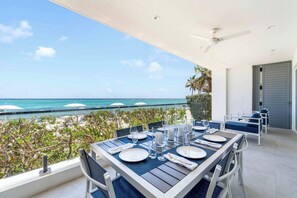 Outdoor dining - Rum Point Resort 105: 7-night Stays Save 15-25% (Grand Cayman)