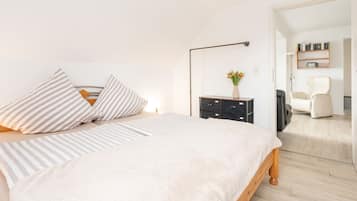 2 soveværelser, strygejern/strygebræt, sengetøj