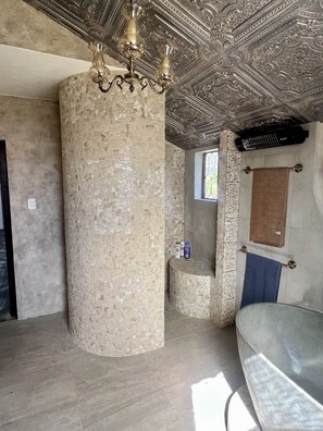 Spa - "The Little Tuscan Villa"  - right in the heart of Stanthorpe!
 (Stanthorpe)