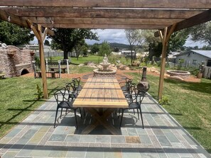 Outdoor dining - "The Little Tuscan Villa"  - right in the heart of Stanthorpe!
 (Stanthorpe)