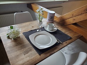 Dining - Großzügige DG Wohnungkehr Wiederfür 1-8 Personen Bestens Familiengeeignet (Bexbach)
