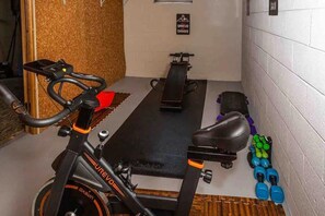 Fitness facility - Remarkable Ranch + Hot Tub + Game Room + Fitness Room! (Gary)