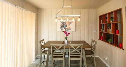 Remarkable Ranch + Hot Tub + Game Room + Fitness Room!