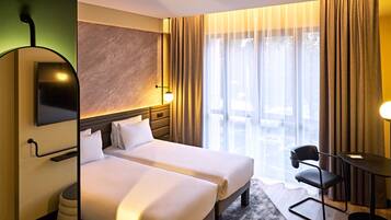 Camera Classic, 2 letti singoli, vista fiume | Biancheria da letto di alta qualità, materassi in memory foam, minibar