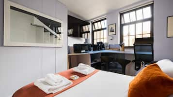 1 bedroom, desk, iron/ironing board, free WiFi