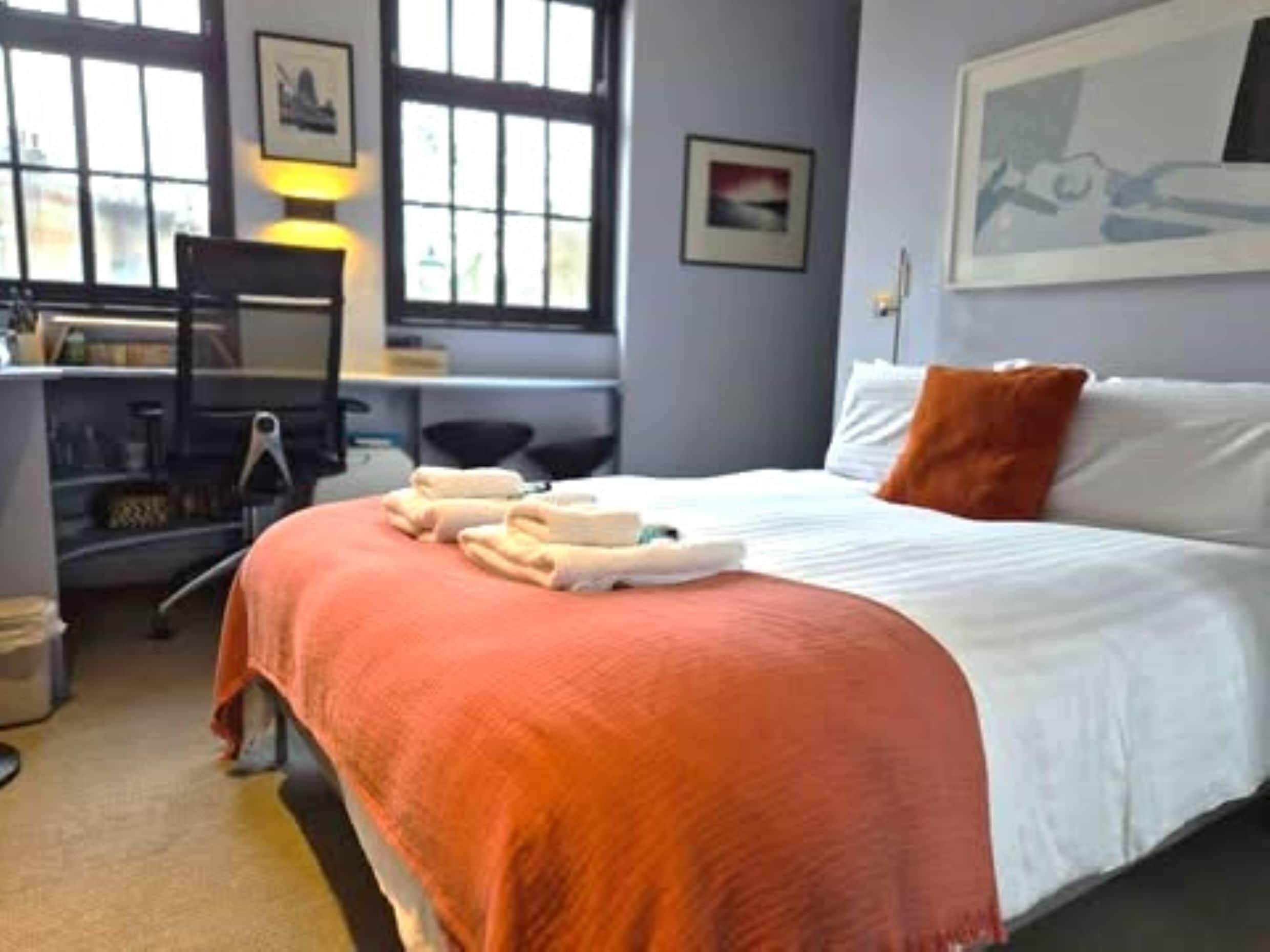 1 Schlafzimmer, Schreibtisch, Bügeleisen/Bügelbrett, kostenloses WLAN