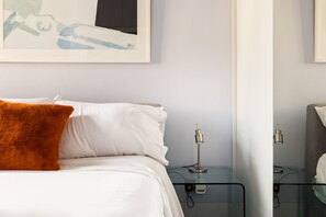 1 soverom, skrivebord, strykejern/-brett og wi-fi (inkludert)