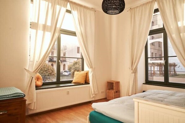 2 bedrooms, desk, iron/ironing board, travel cot
