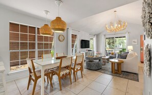 Dining - Private Heated Pool - Hot Tub - Fire Pit - Close to Seaside (Santa Rosa Beach)