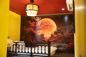 Romantic Room, 1 Queen Bed | Individually furnished, desk, soundproofing, free WiFi - Tuyet Suong Hotel (Quang Ngai)