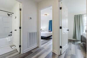 3 多间卧室、熨斗/熨衣板、免费 WiFi、床单