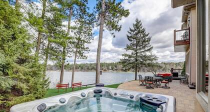 Luxury Lakefront! Hot Tub & Arcades! Sleep 24!