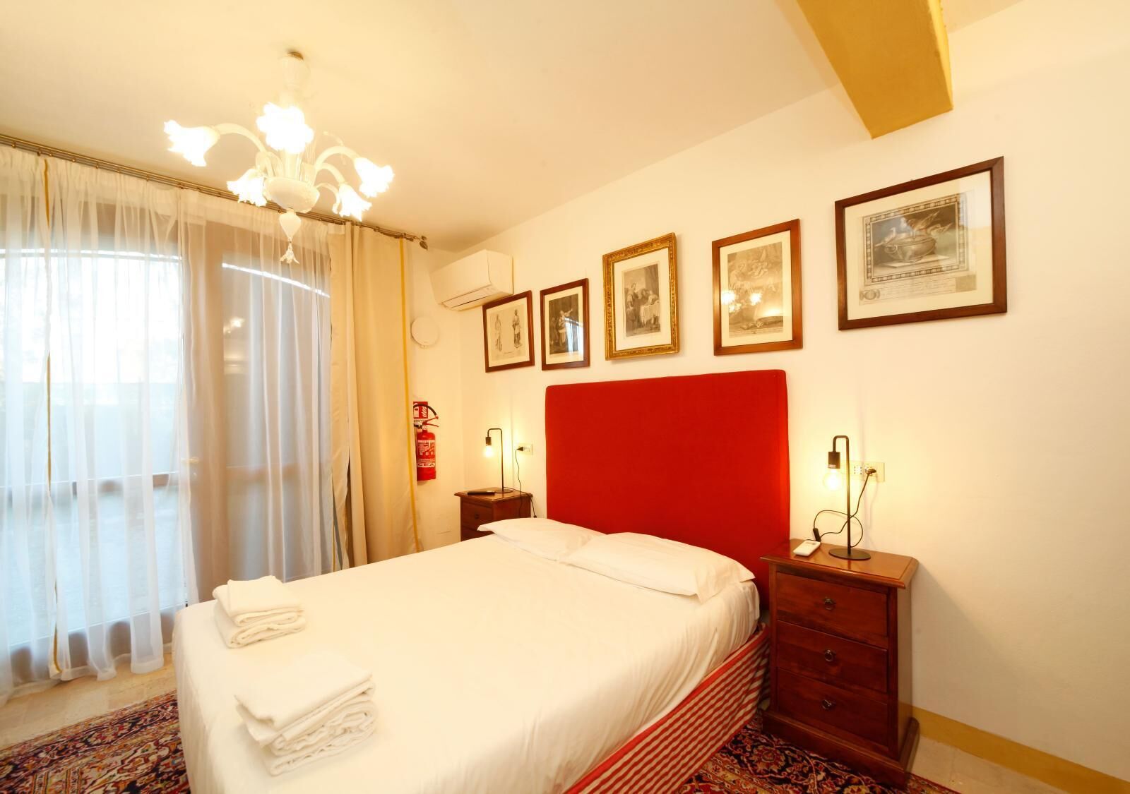 4 camere, ferro/asse da stiro, lenzuola